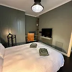 Della Rocca Urban Relais شقة