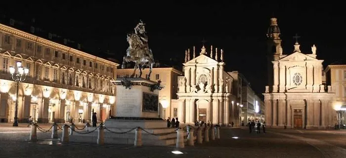 Lägenhet Della Rocca Urban Relais