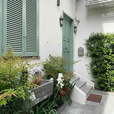 Della Rocca Urban Relais Apartman *