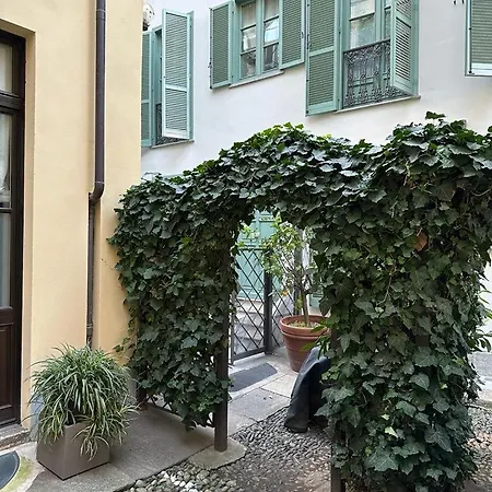 Della Rocca Urban Relais Apartman *